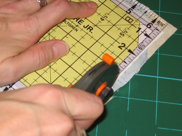 paper piecing tutorial (32).JPG