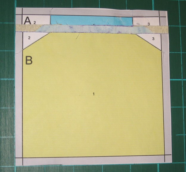 paper piecing tutorial (50).JPG